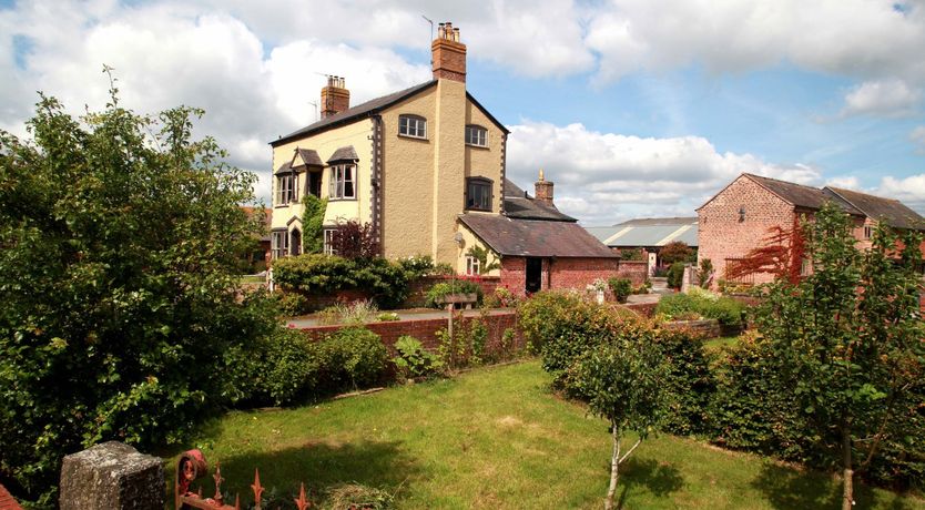 Photo of Old English Farmhouse