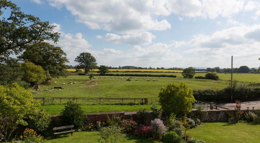Photo of Old English Farmhouse