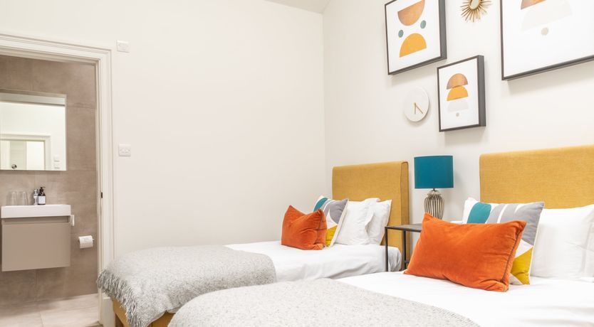 Photo of Georgian Grace