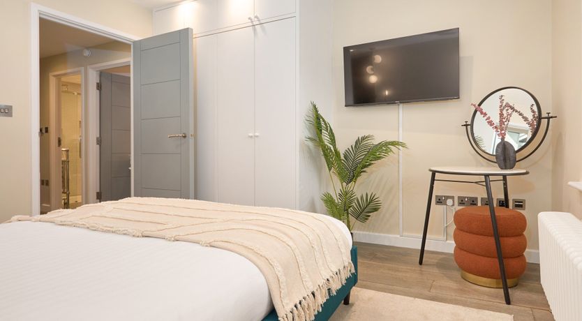 Photo of Chim Chimeny