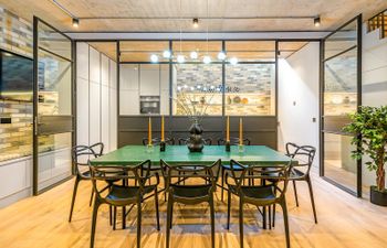 Steel & Bloom Apartment