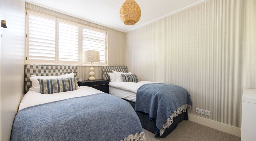 Photo of Battersea Set