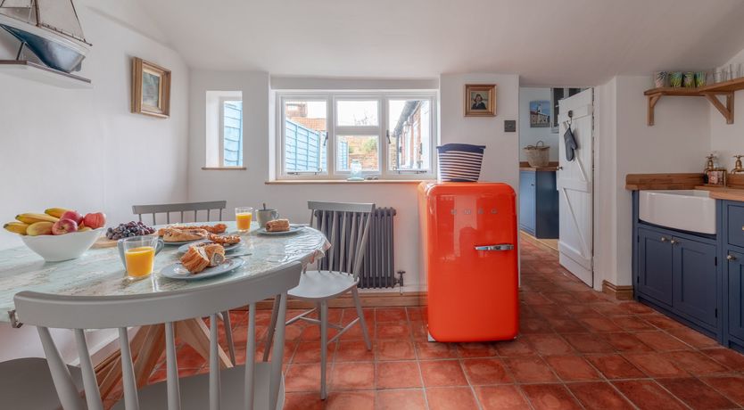 Photo of Pale Blue Gull