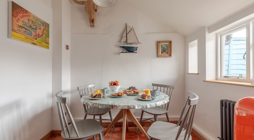 Photo of Pale Blue Gull