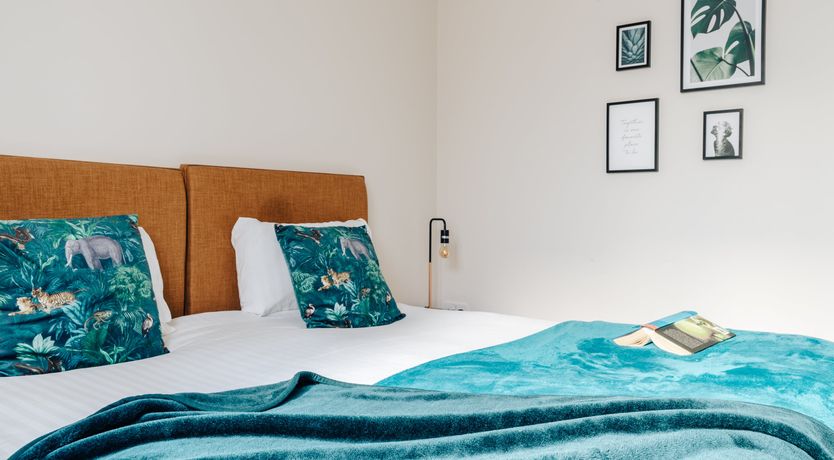 Photo of Town Is By The Sea