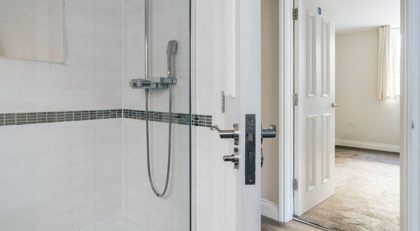 Photo of Town Is By The Sea