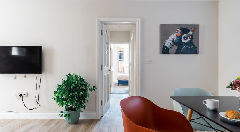 Photo of Town Is By The Sea