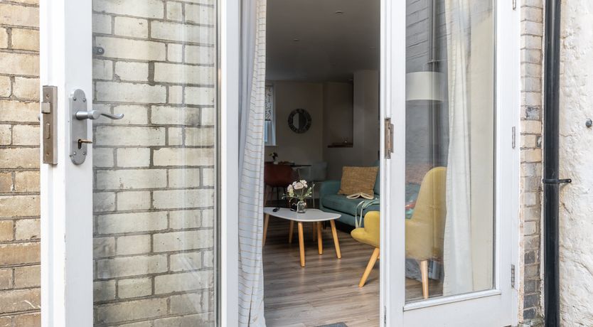 Photo of Town Is By The Sea