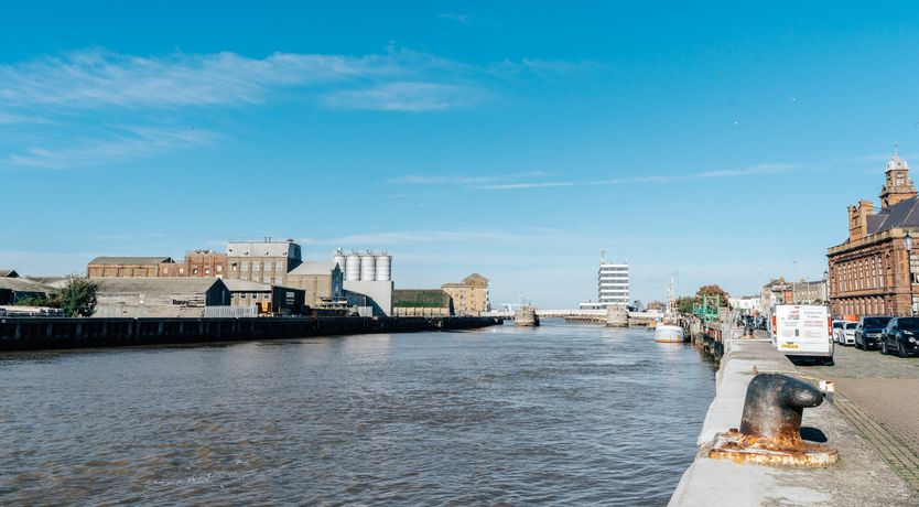 Photo of Town Is By The Sea