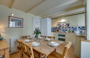 Drake Cottage, 15 Teetotal Street Holiday Cottage