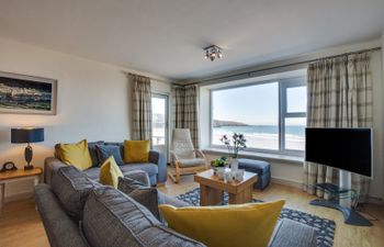 12 Barnaloft Holiday Cottage