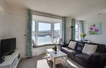 Quayside Studio (First Floor), The Wharf Apartment