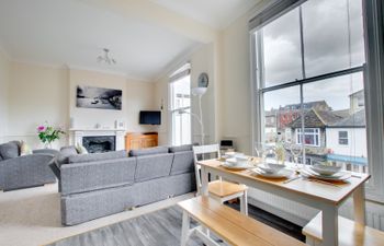 The Nest - Newcomen  Apartment