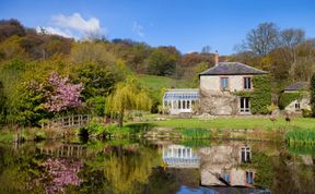 Photo of Hutchinghayes Farmhouse