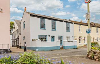 No. 5 The Green Holiday Cottage