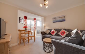 Sea Breeze Holiday Home