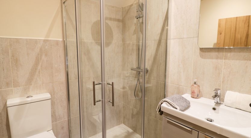 Photo of Lea Farm House