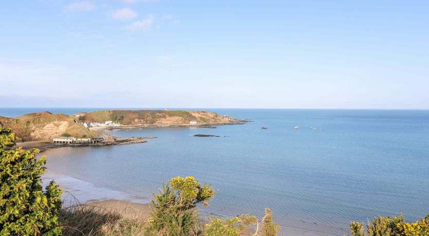 Photo of Bwthyn Cerrig Man (Pebble Cottage)