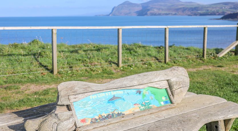 Photo of Bwthyn Cerrig Man (Pebble Cottage)