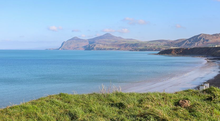 Photo of Bwthyn Cerrig Man (Pebble Cottage)