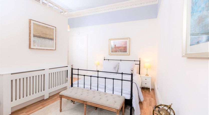 Photo of Touch of Gold