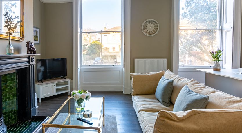 Photo of The Top Hat