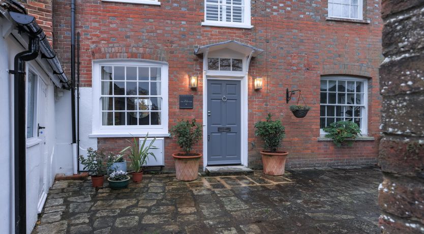 Photo of Courtyard Breakfast