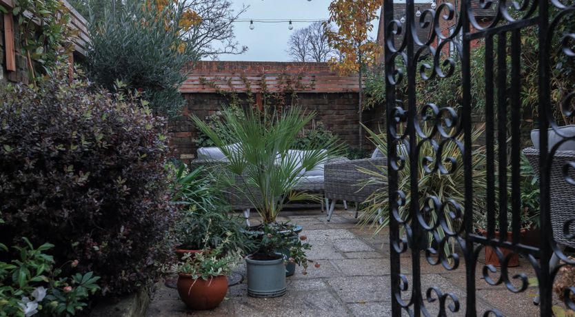 Photo of Courtyard Breakfast