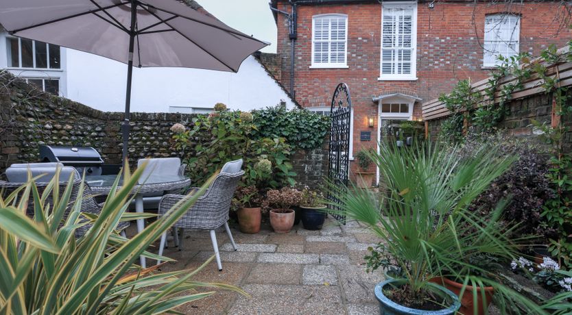 Photo of Courtyard Breakfast
