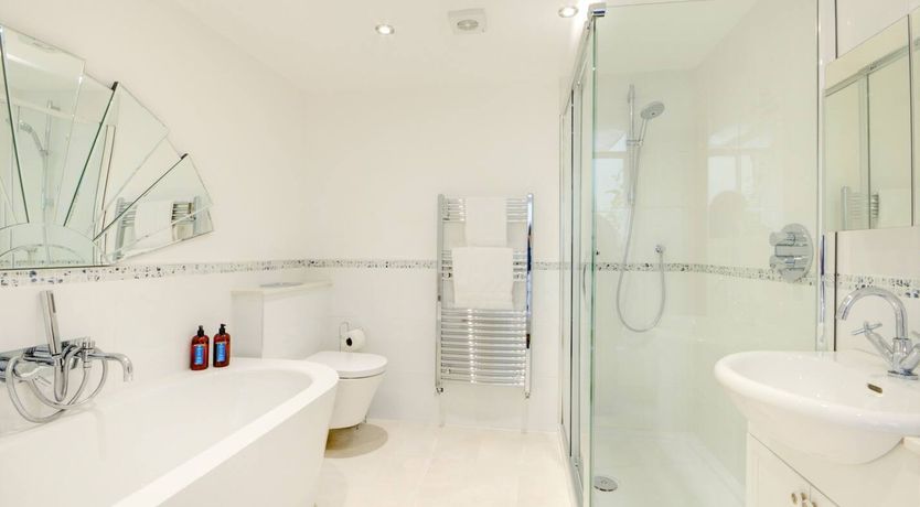 Photo of Gold Cup Chic