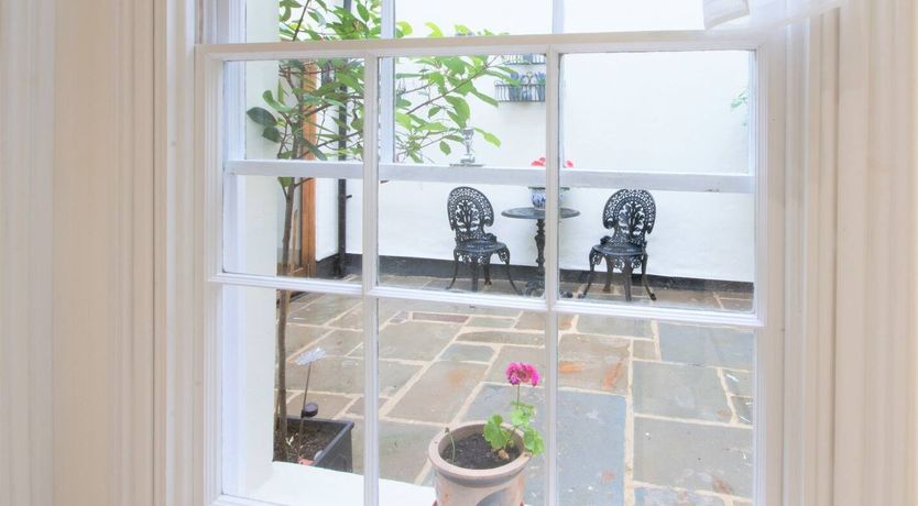 Photo of Gold Cup Chic