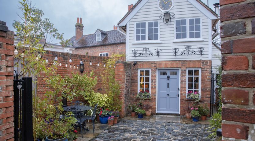 Photo of Tempus Fugit