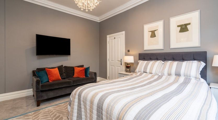 Photo of Light from the Chandelier