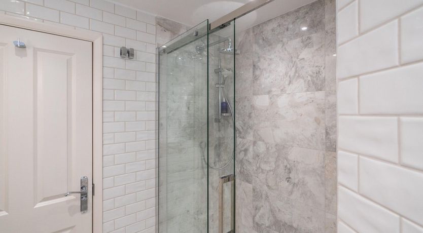 Photo of Light from the Chandelier