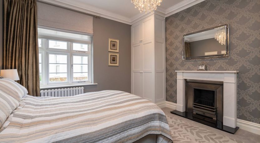 Photo of Light from the Chandelier