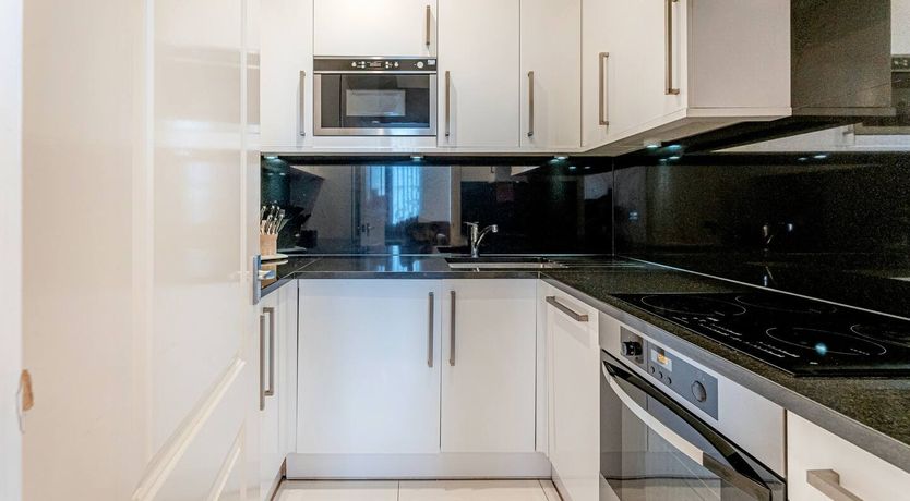 Photo of Glitter & Cream