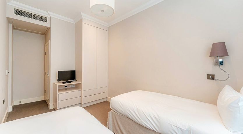 Photo of Glitter & Cream