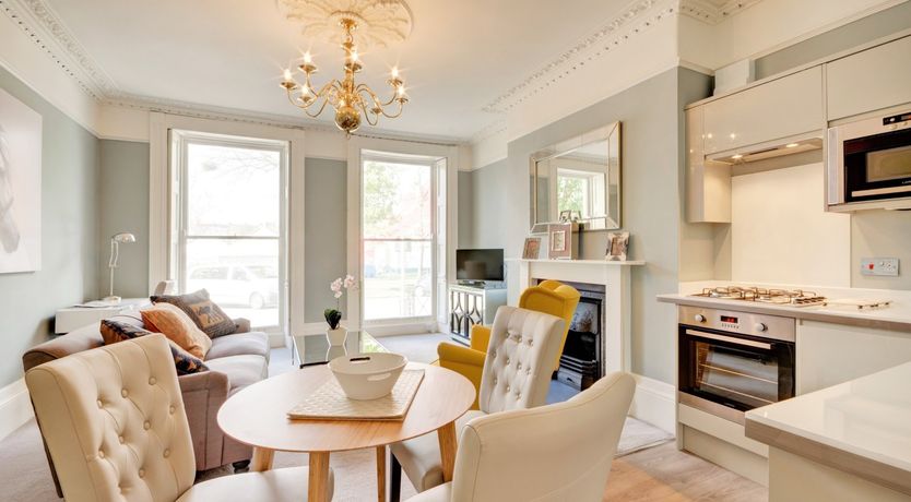 Photo of Run For the Roses