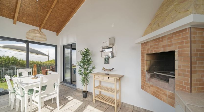 Photo of Cherry Wine