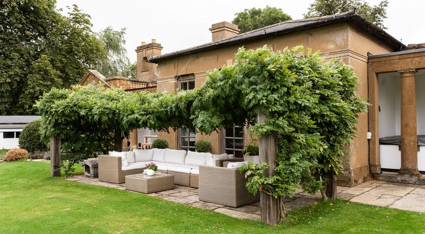 Photo of Dandelions & Daisies
