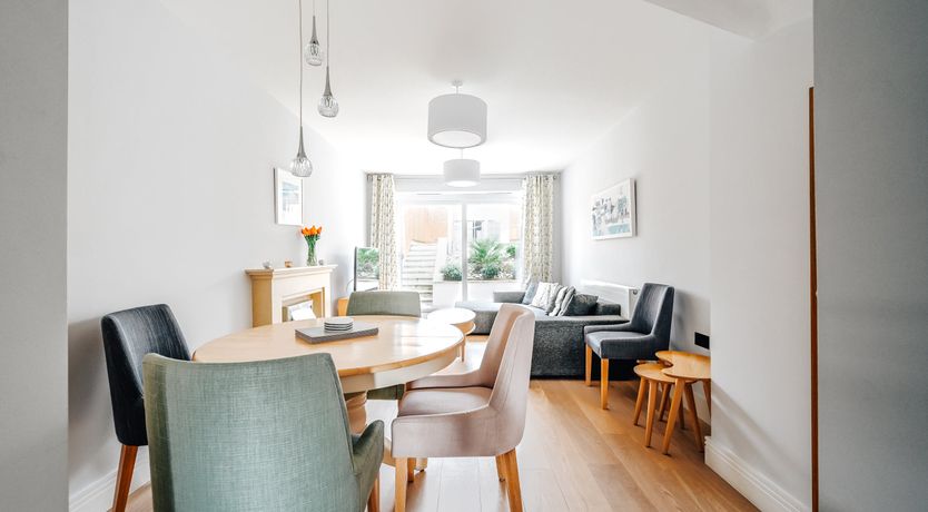 Photo of Seashells & Pearls