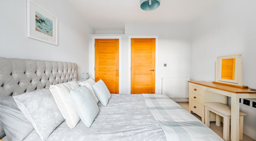 Photo of Seashells & Pearls