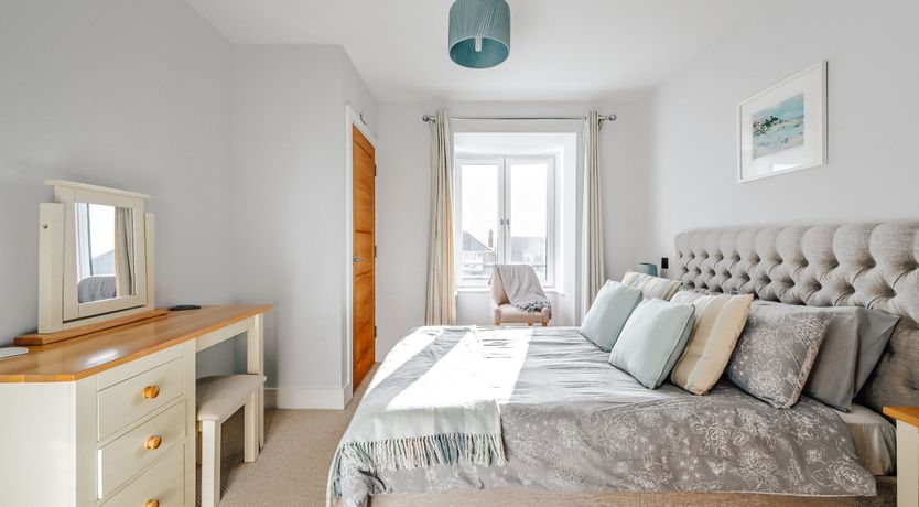 Photo of Seashells & Pearls