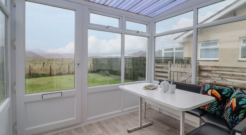 Photo of 48 Glan Y Mor