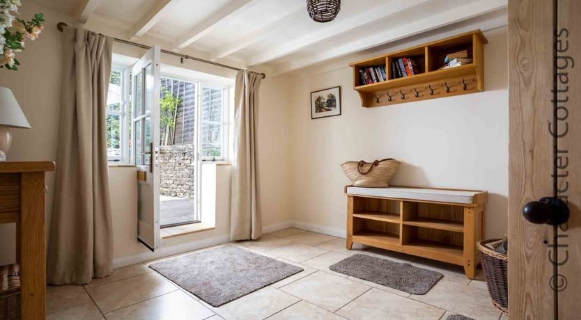 Photo of Weir Cottage