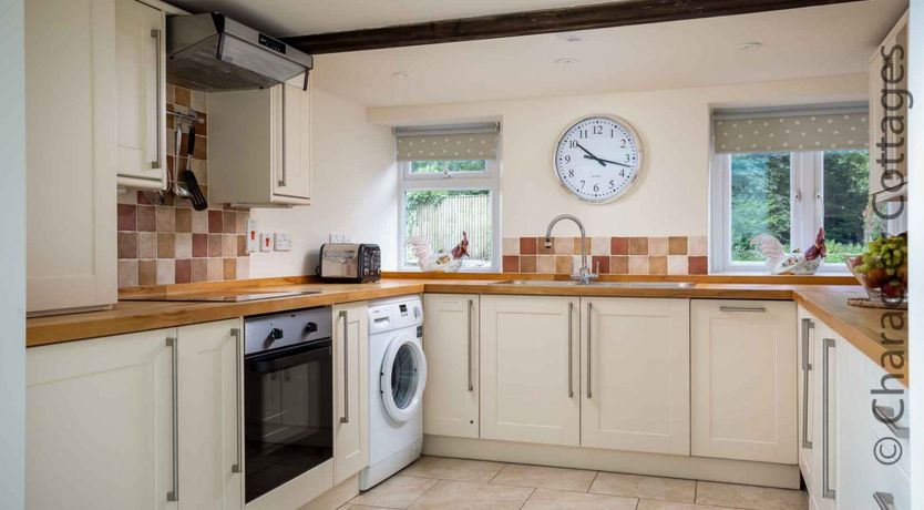 Photo of Weir Cottage