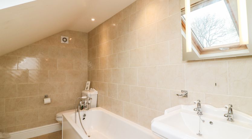 Photo of Littleham Court Cottage