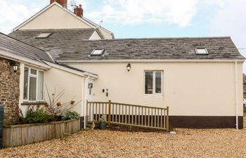 Littleham Court Cottage Holiday Cottage