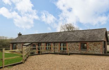 Long Linney Holiday Cottage
