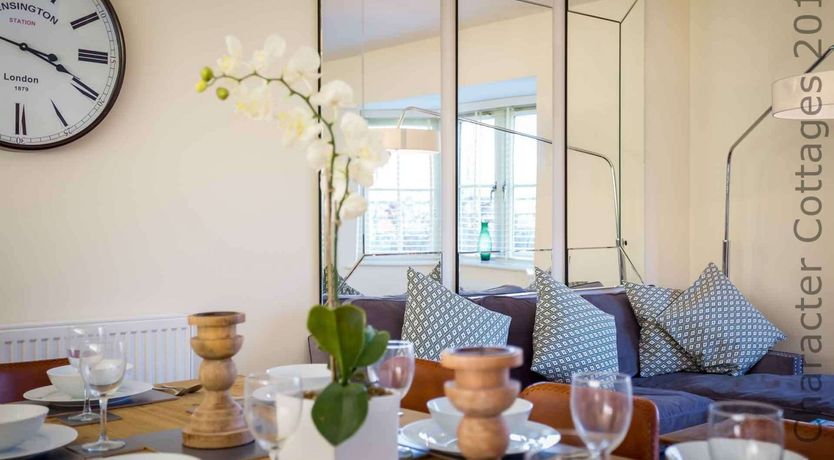 Photo of Honeystones